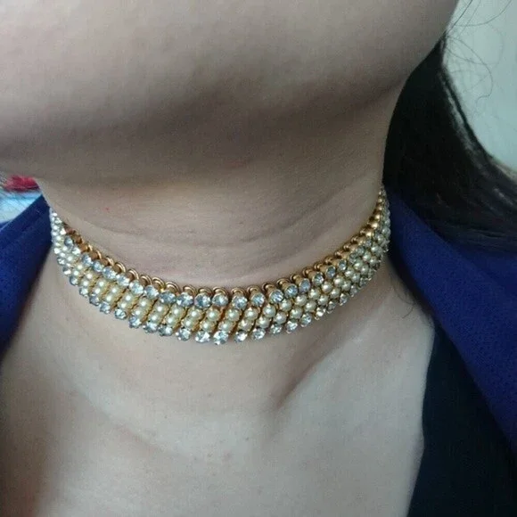 Double layer Crystals and faux pearls choker and bracelet set